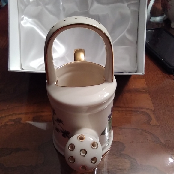 Porcelain Collectibles Watering Can - Picture 3 of 5